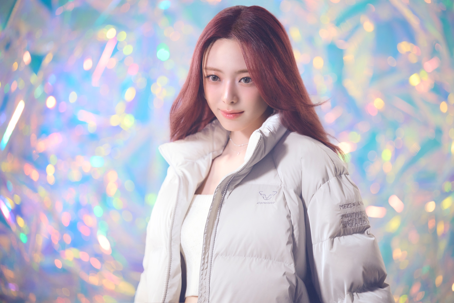 다이나핏 x 유나, ‘오로라 다운’ TV CF서 K-팝 아티스트 면모 살려 27-Image